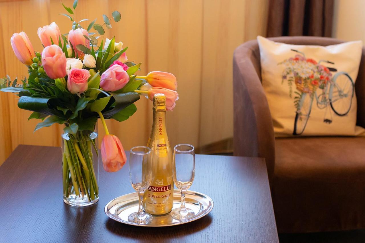 Hotel Terra Balneo Galaţi Екстериор снимка