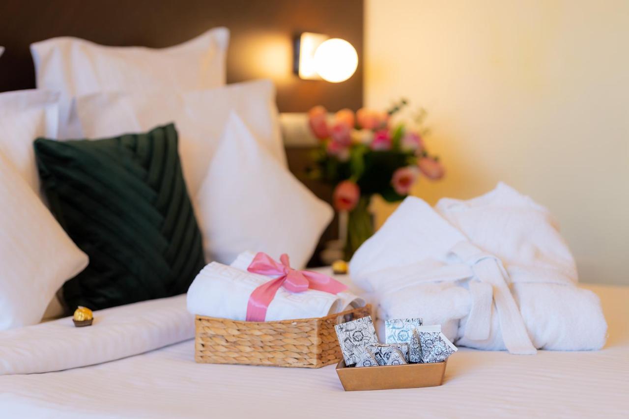 Hotel Terra Balneo Galaţi Екстериор снимка