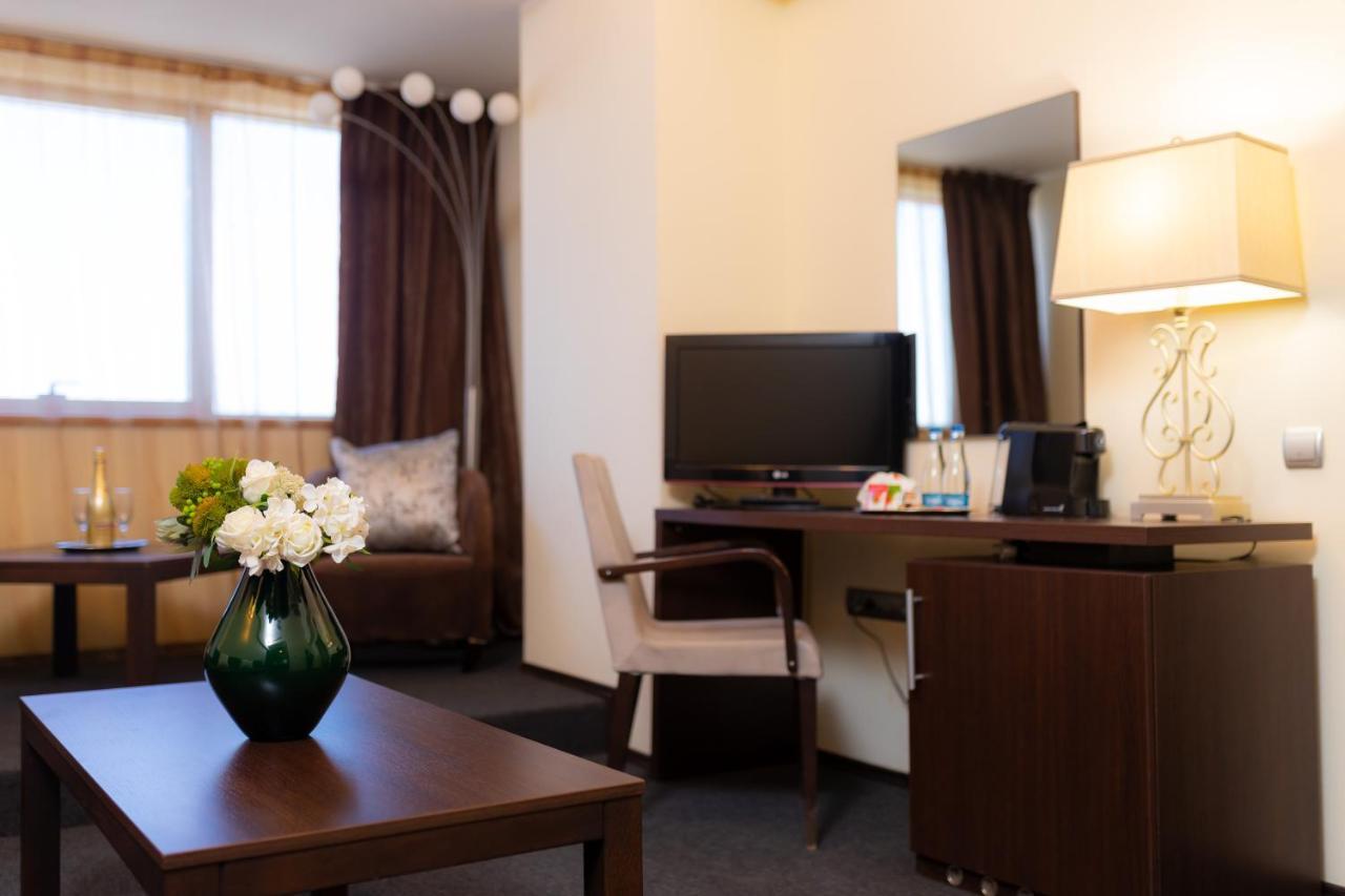 Hotel Terra Balneo Galaţi Екстериор снимка