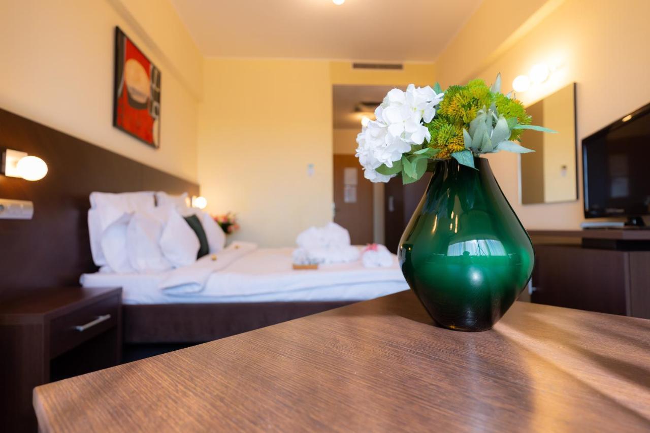 Hotel Terra Balneo Galaţi Екстериор снимка