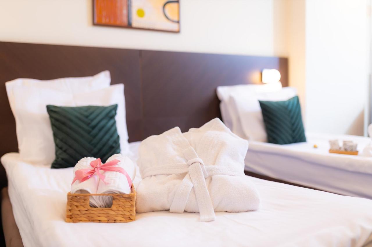 Hotel Terra Balneo Galaţi Екстериор снимка